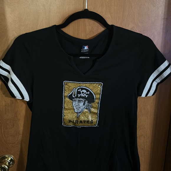 Pittsburgh Pirates T-Shirt Gold Glitter Logo V-neck MLB size XXL - Picture 3 of 5